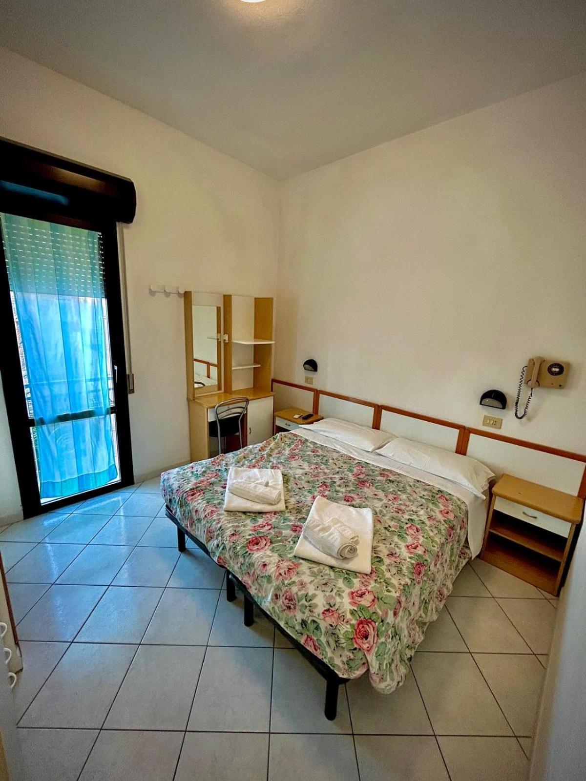 Hotel Sacramora Rimini Exterior photo