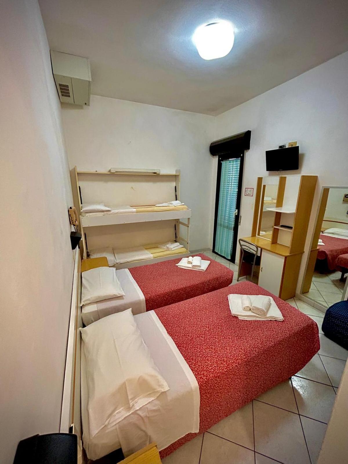Hotel Sacramora Rimini Exterior photo